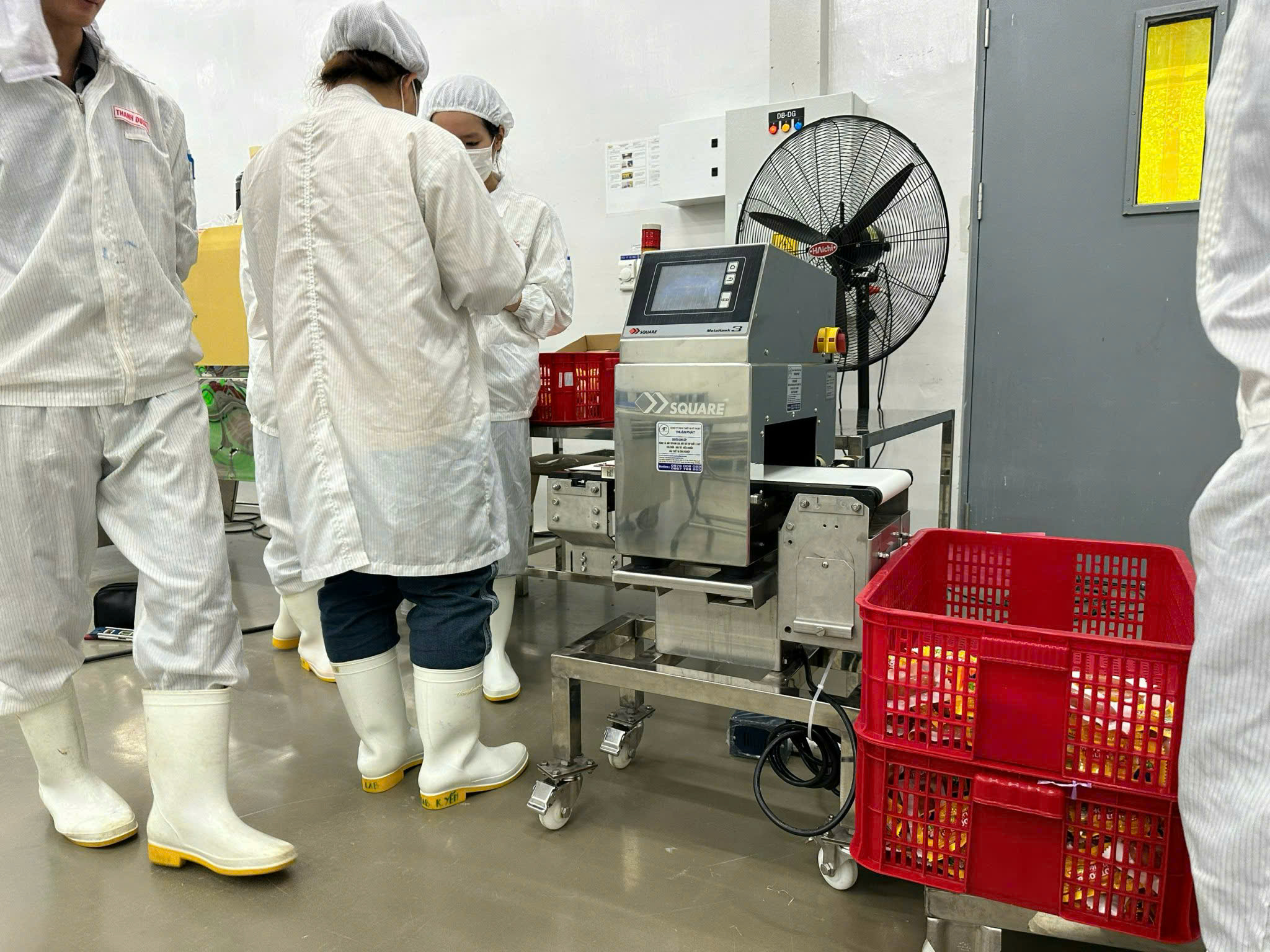 Máy dò kim loại Square cũ 2